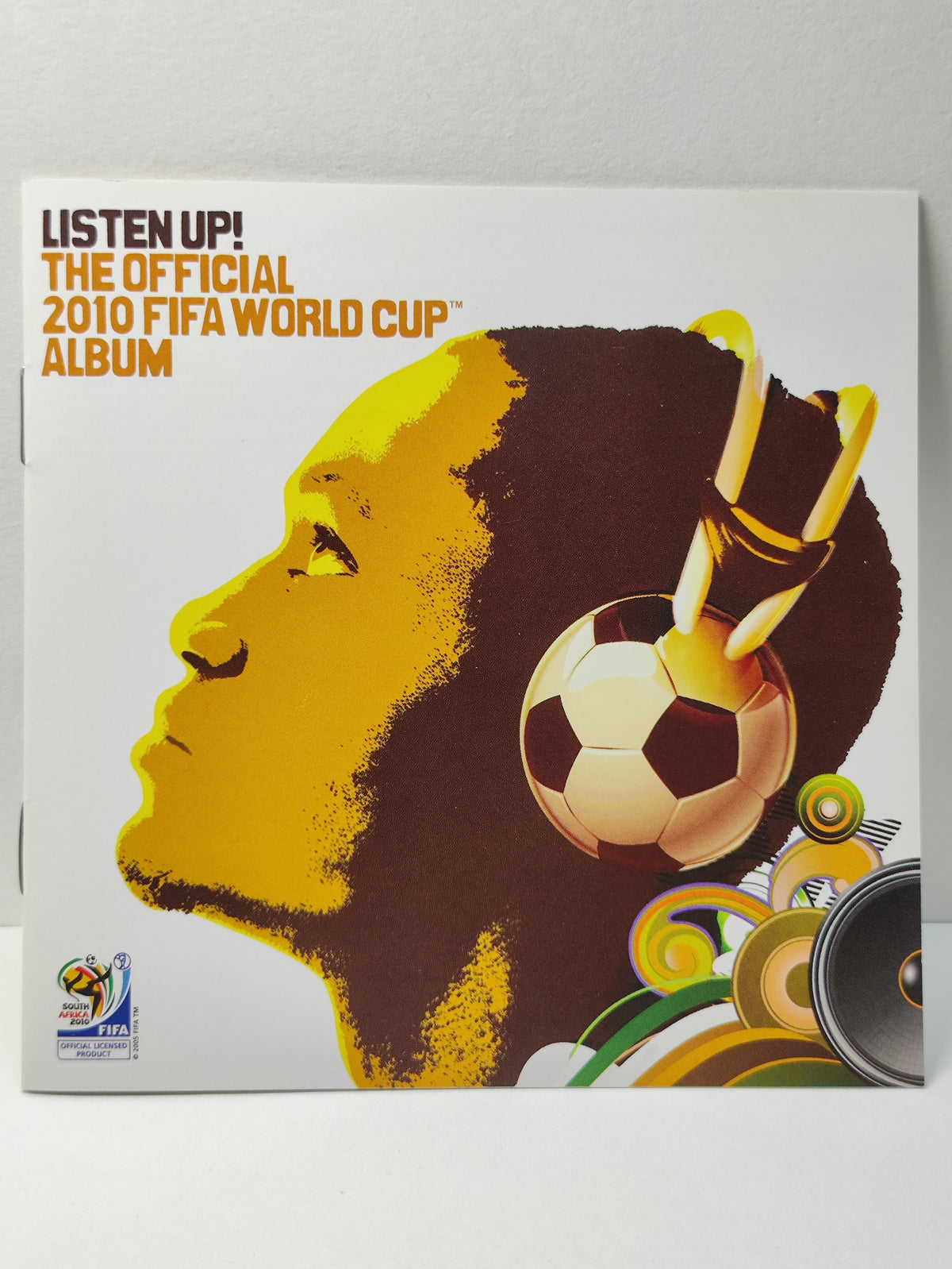 AMM25 LISTEN UP! THE OFFICIAL 2010 FIFA WORLD CUP™ALBUM SIGN OF A VICTORY WAKA WAKA 2010 SINGAPORE ENGLISH CD FCP122