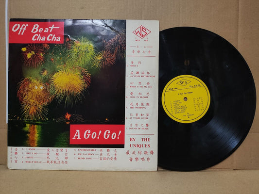 Singapore A Go Go OB Cha Cha by The W S Band & The Uniques 12'' LP (CLP5556)