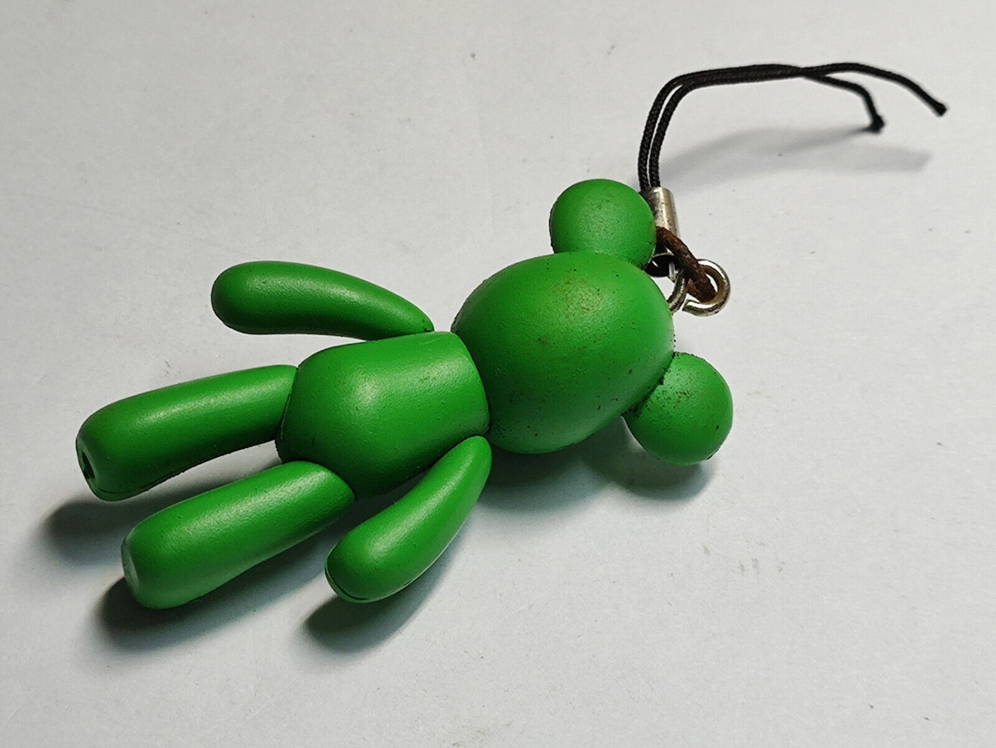 AMM68 STUNNING VINTAGE KEYCHAIN KEYRING HANDPHONE CHARM BEARBRICK GREEN (JF076)