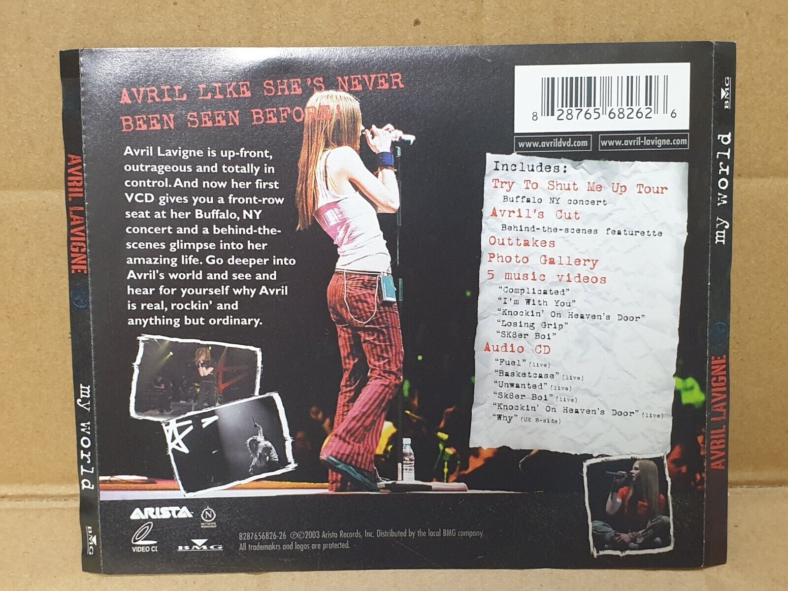 Avril Lavigne My World 2003 Singapore English Video 2x VCD + CD (FCS10256)