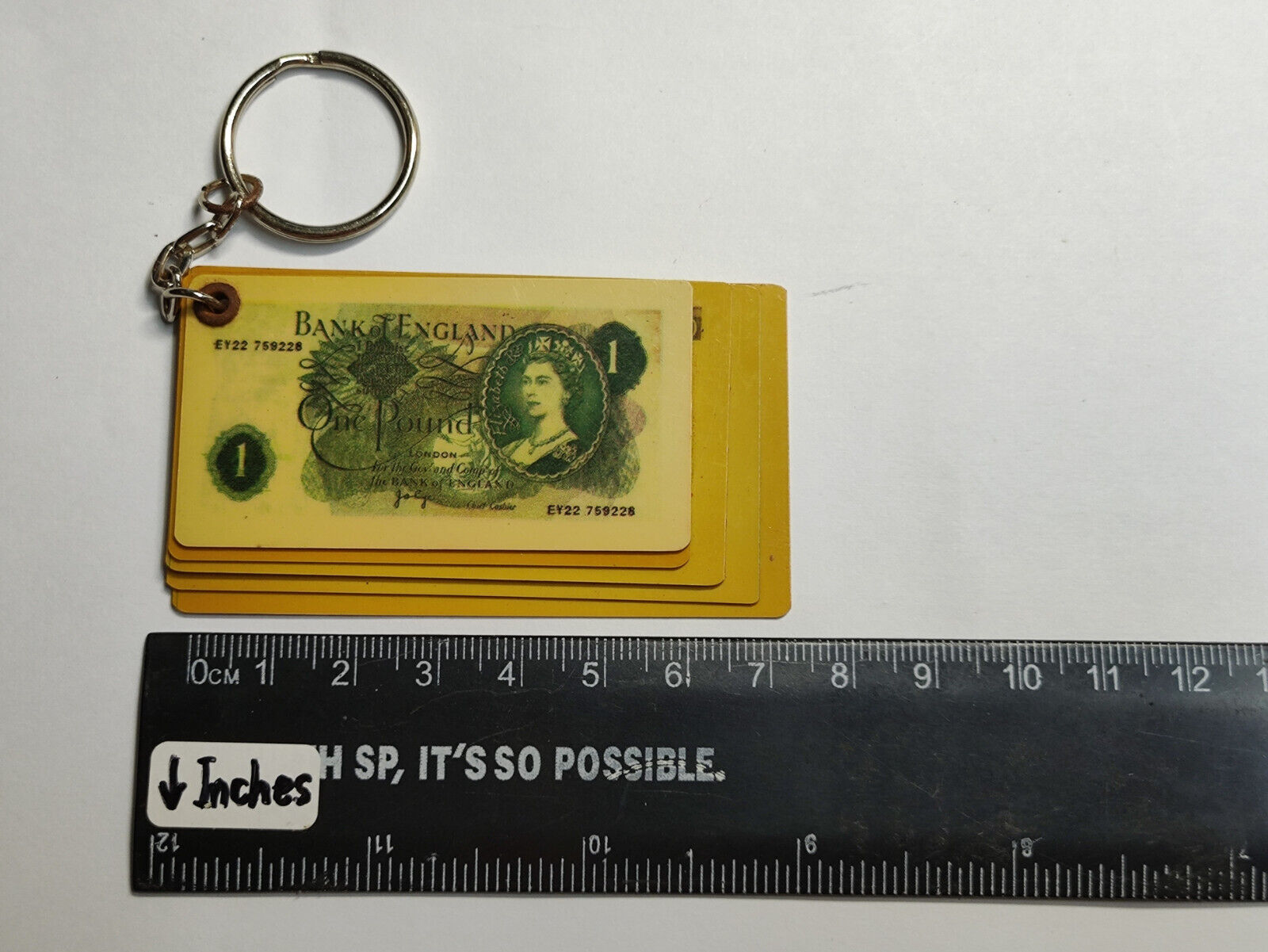 AMM68 VINTAGE KEYCHAIN KEYRING BANK OF ENGLAND MINI BANKNOTES (JF093)