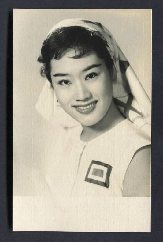  Hong Kong Actress Pretty Woman Studio Black & White Photo Not Postcard PC671