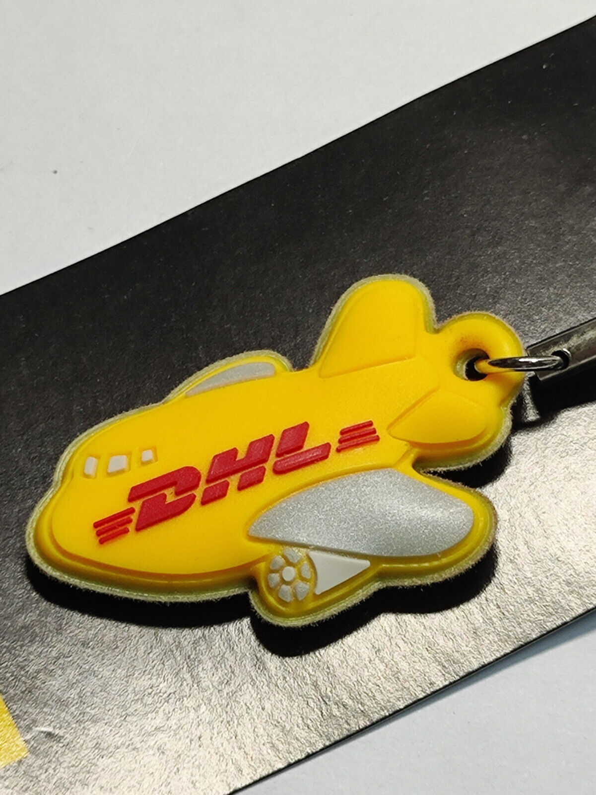 AMM68 STUNNING VINTAGE HANDPHONE CHARM DHL LOGO YELLOW AIRPLANE RUBBER (JF057)