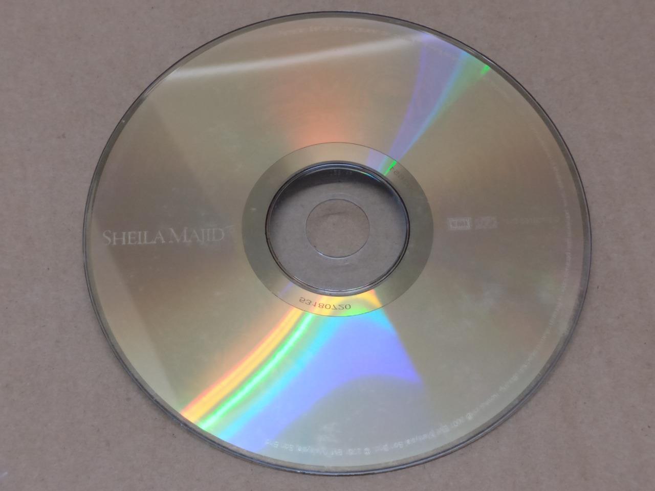 Malay Diva Sheila Majid 2001 Mega Rare Malaysia Gold CD FCS8993