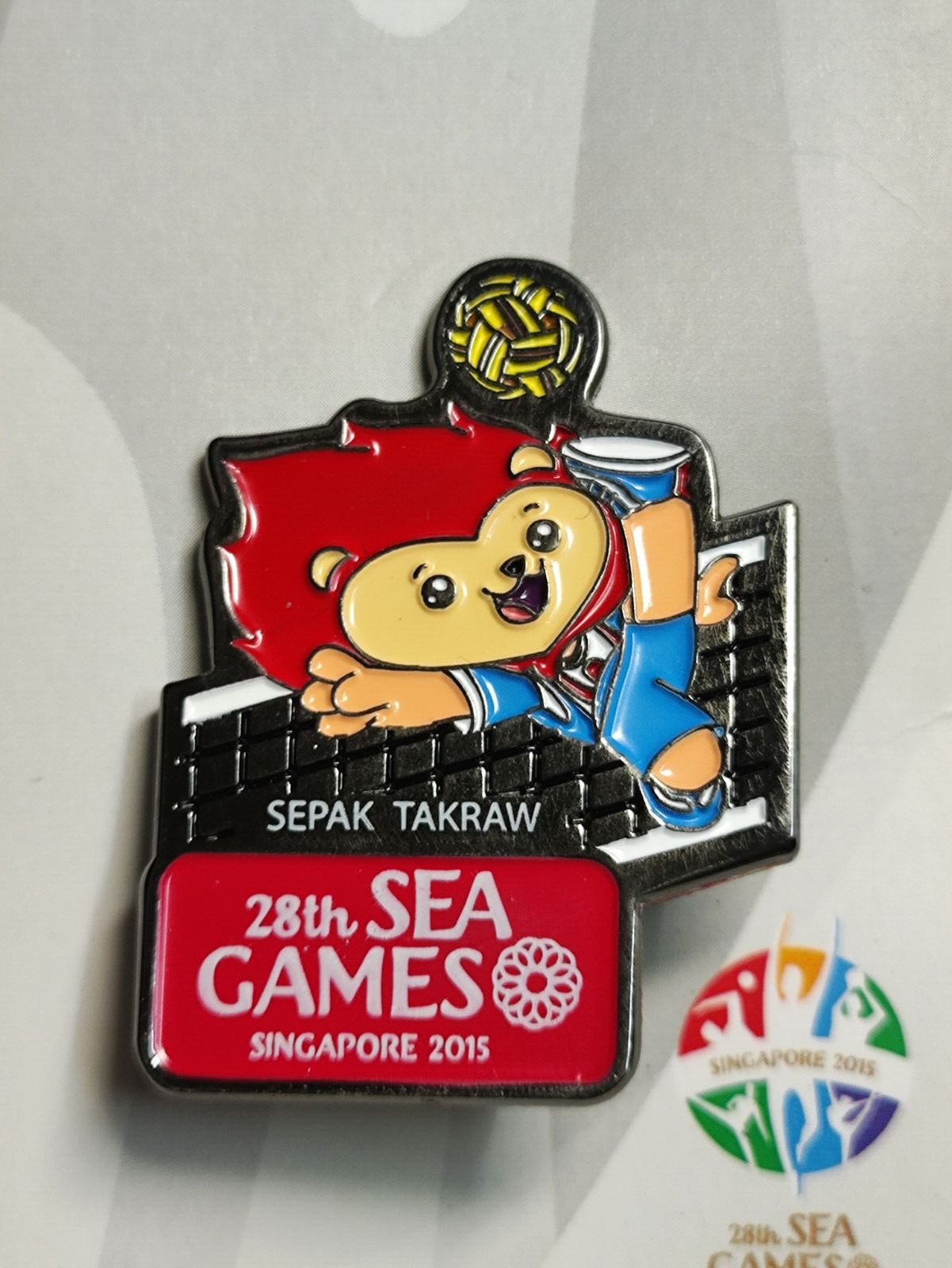 AMM68 PIN BADGE SINGAPORE 28TH SEA GAMES 2015 SEPAK TAKRAW (JF136)