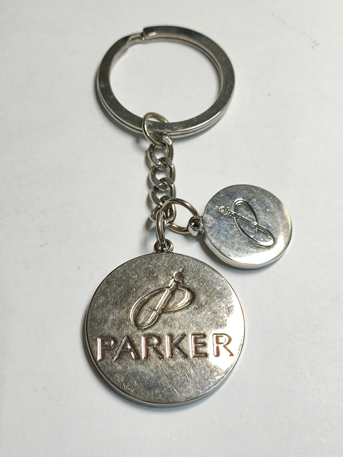 AMM68 VINTAGE HEAVY KEYCHAIN KEYRING SILVER TONE PARKER METAL SOUVENIR (JF087)