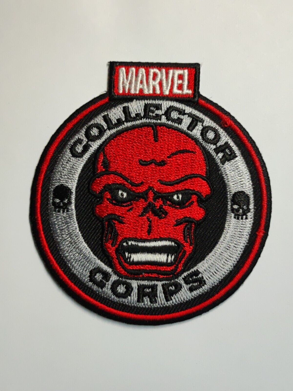 AMM68 MARVEL FUNKO RED SKULL COLLECTOR CORPS SEWING CLOTH BADGE (JF041)