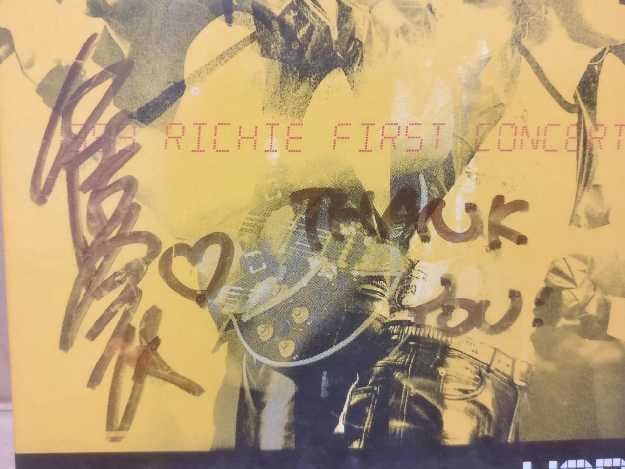 Taiwan Richie Ren Xian Qi 任贤齐 1999 HK Rare Autograph Chinese 2x VCD FCB1617