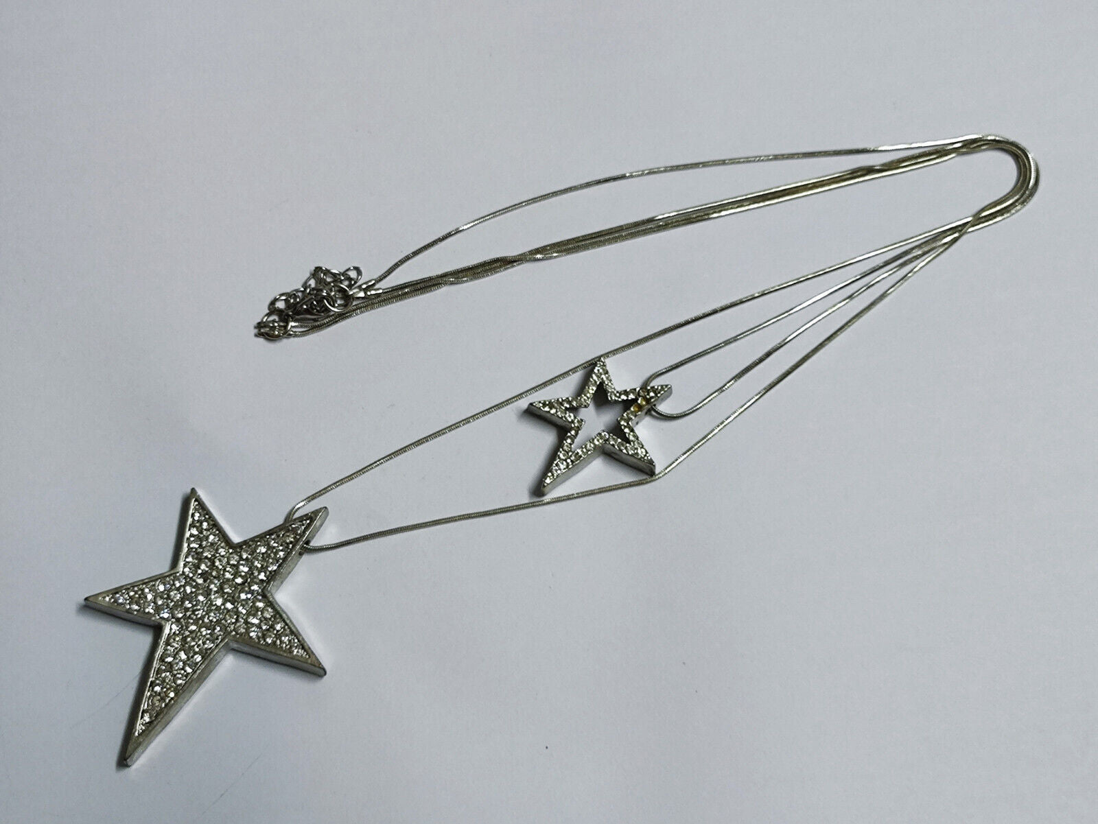 AMM68 STUNNING VINTAGE SILVER TONE 23'' NECKLACE RHINESTONE PENDANT STARS JF013
