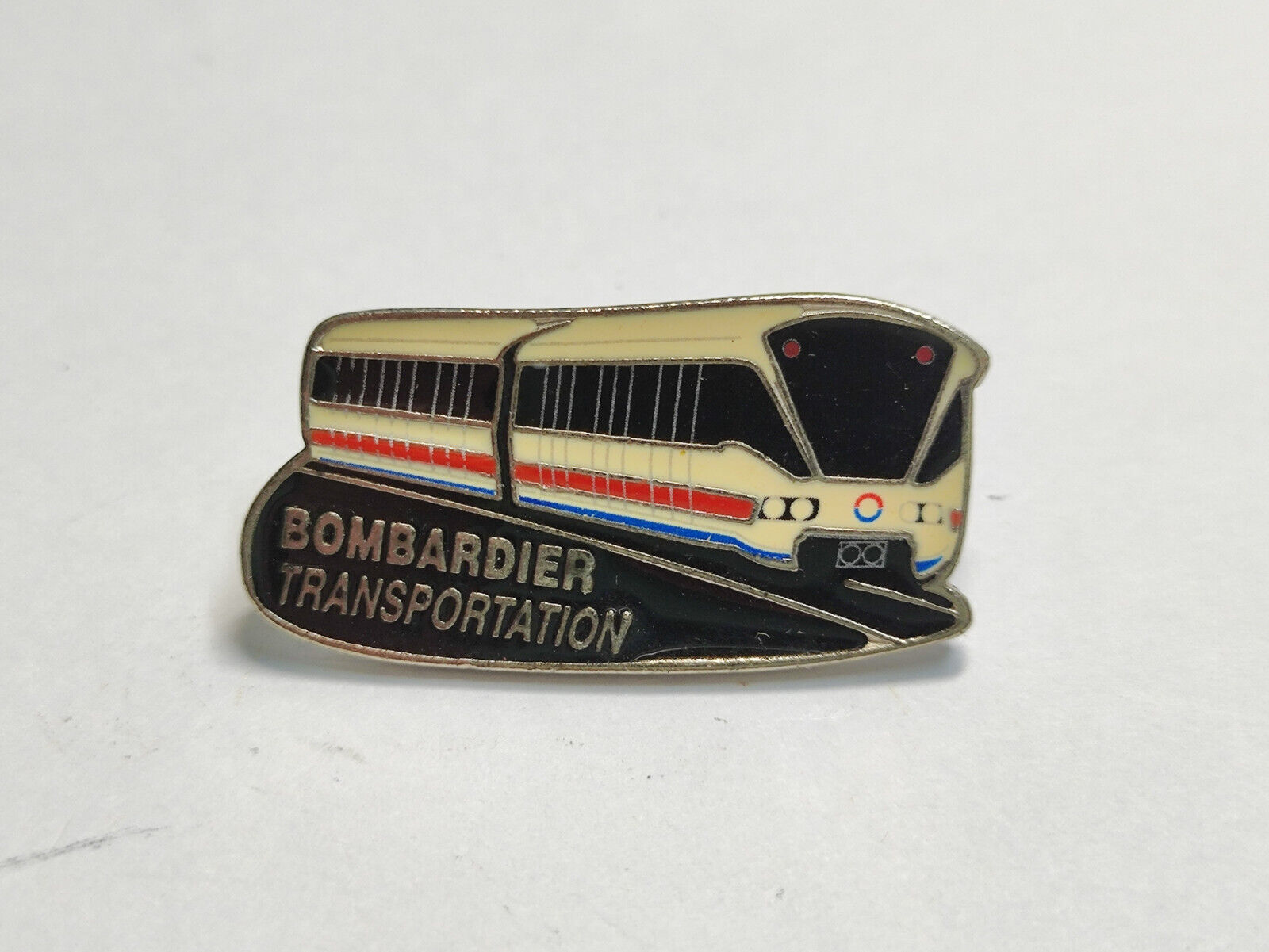 AMM68 PIN BADGE BOMBARDIER TRANSPORTATION TRAIN (JF119)