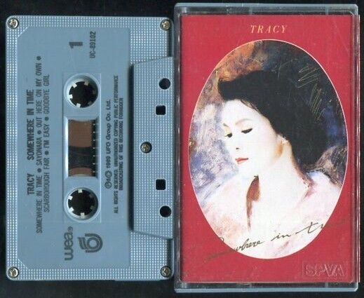 Taiwan Tracy Huang ⻩露仪 ⻩莺莺 1989 WEA UFO Group Singapore Cassette 卡帶 磁帶 CS498