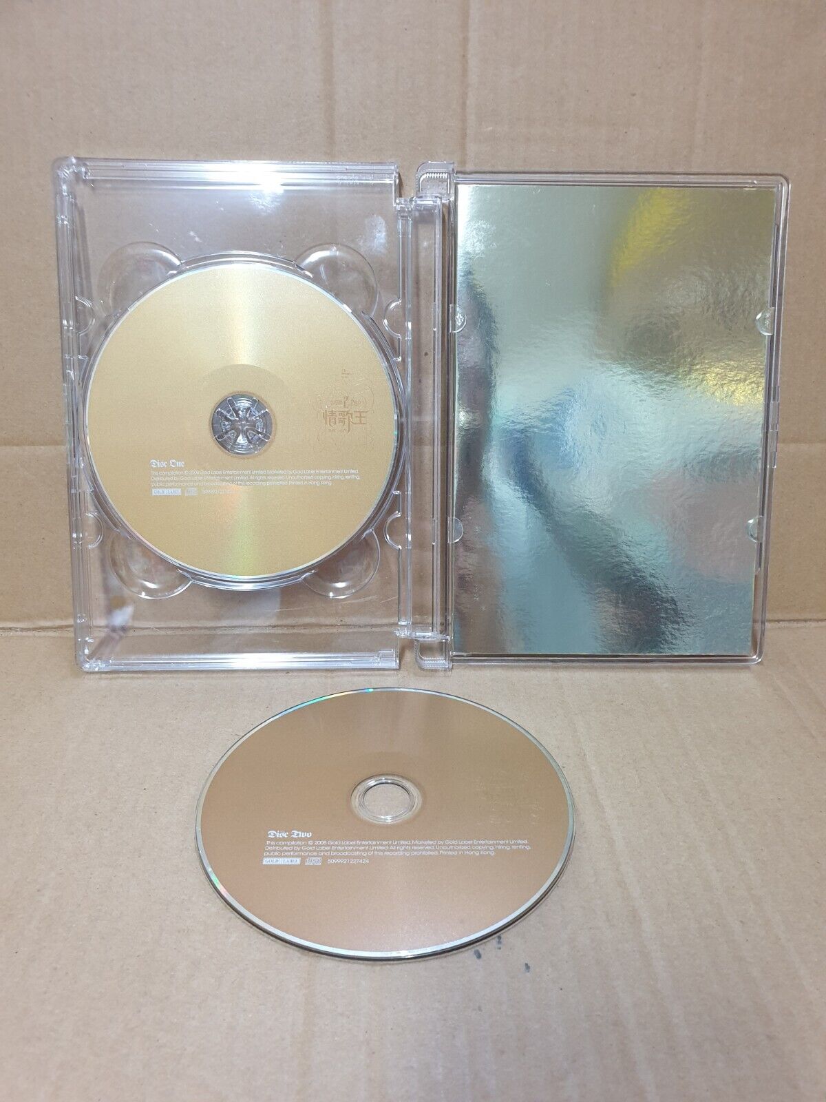 Hong Kong  Leo Ku 古巨基 2008 Chinese 2x CD + DVD (FCB2441)
