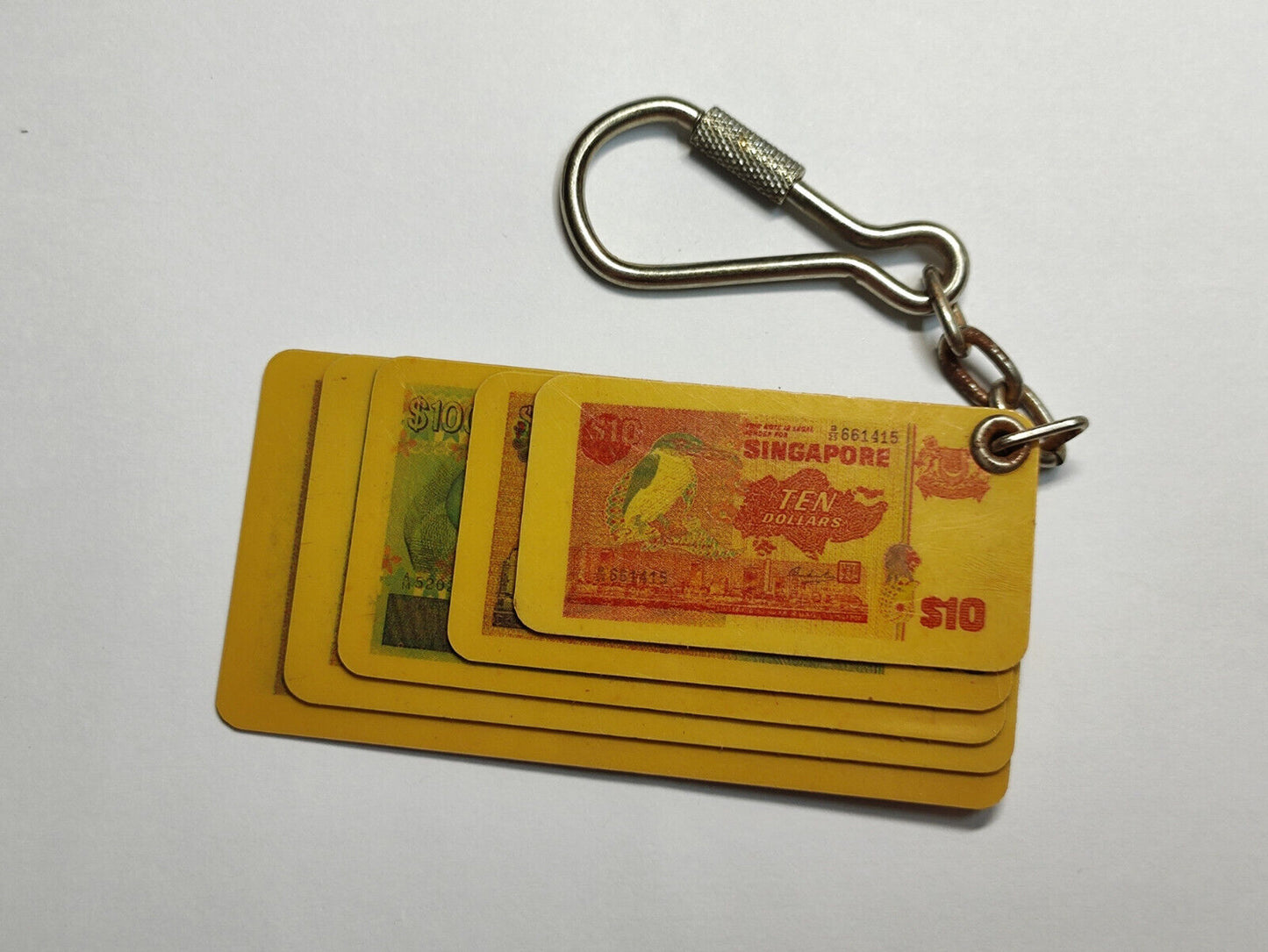 AMM68 VINTAGE KEYCHAIN KEYRING SINGAPORE MINI BANKNOTES (JF091)