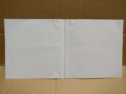 Taiwan Teresa Teng 鄧麗君 邓丽君 偿还 爱人 难忘的初恋情人 我只在乎你 夜来香 Chinese Gold CD FCS9997