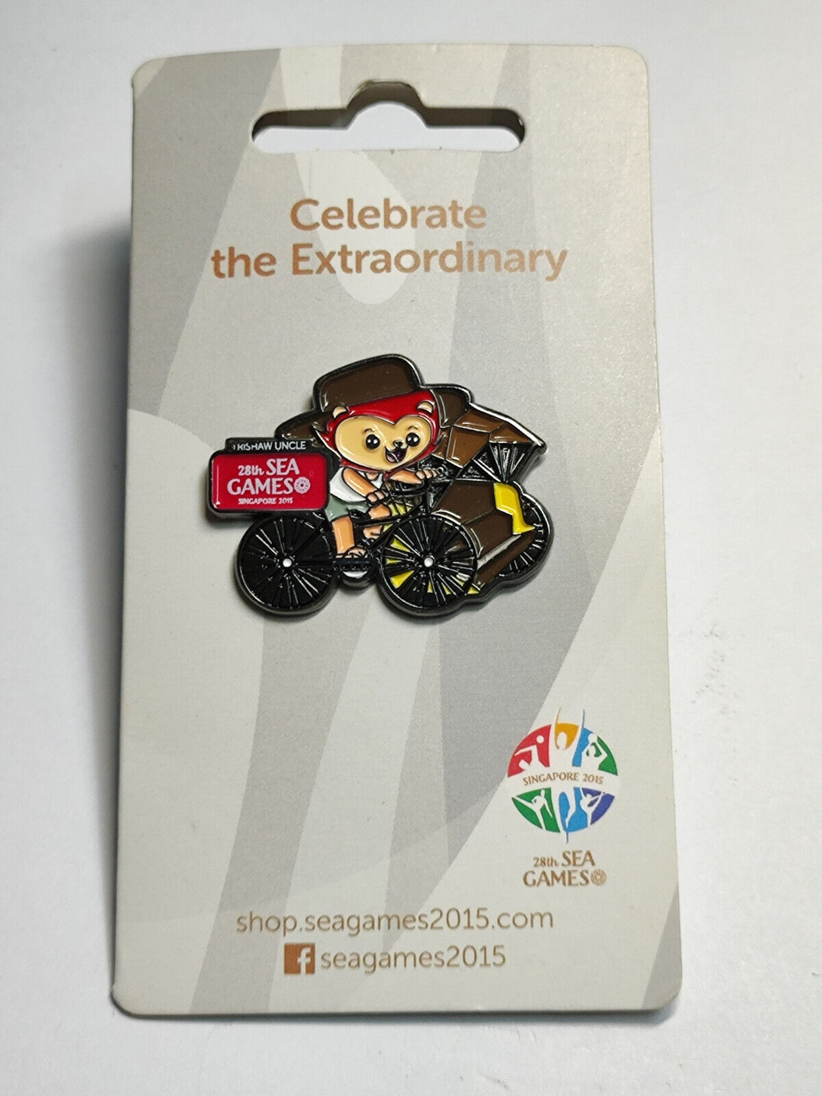 AMM68 PIN BADGE SINGAPORE 28TH SEA GAMES 2015 TRISHAW UNCLE (JF137)