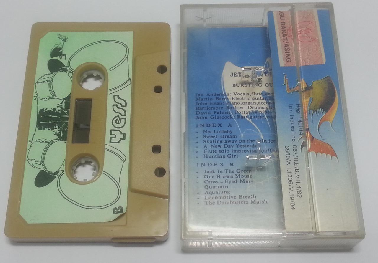 Mega Rare Jethro Tull Live Bursting Out Malaysia Cassette CS1109