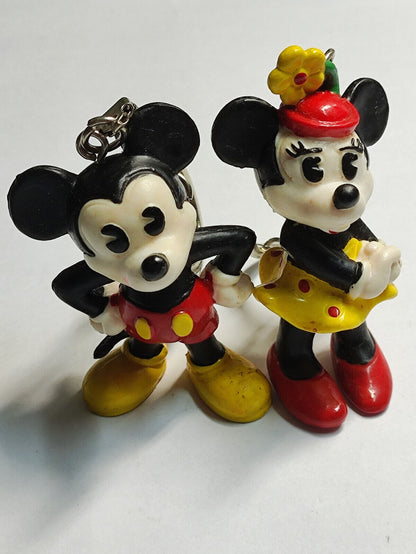 AMM68 VINTAGE HEAVY KEYCHAIN KEYRING MICKY AND MINNIE MOUSE HANDPAINTED (JF081)