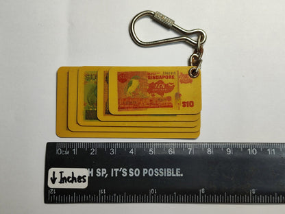 AMM68 VINTAGE KEYCHAIN KEYRING SINGAPORE MINI BANKNOTES (JF091)