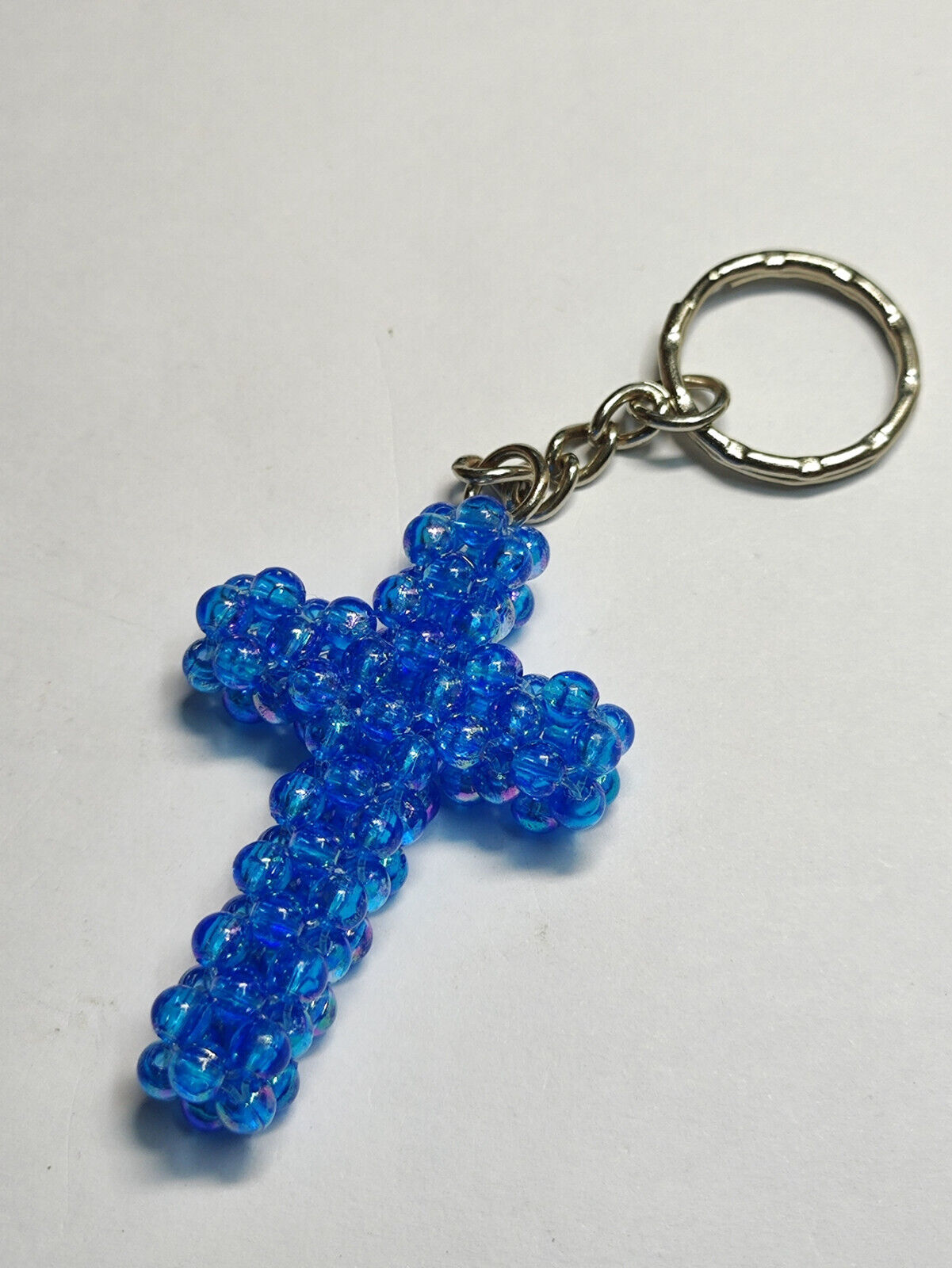 AMM68 STUNNING VINTAGE KEYCHAIN KEYRING BLUE CROSS RHINESTONES BEADED (JF059)