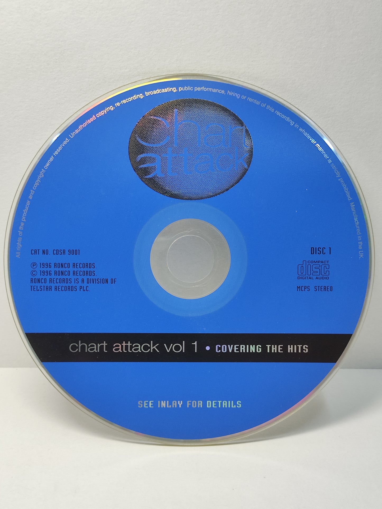 AMM25 CHART ATTACK VOL.1 COVERING THE HITS THESE DAYS BON JOVI YOU DON’T FOOL ME QUEEN 1996 ENGLAND ENGLISH CD FCP181