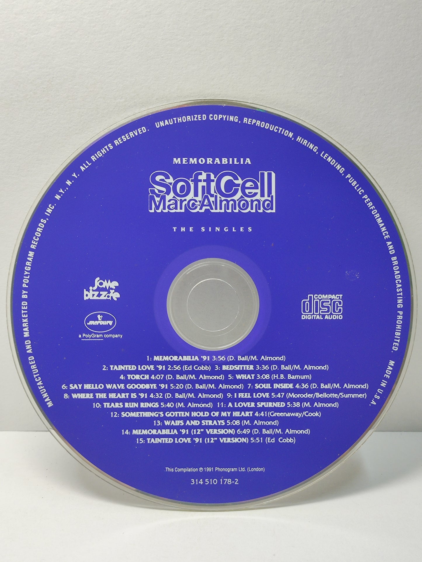 AMM25 SOFT CELL MARC ALMOND MEMORABILIA - THE SINGLES TAINTED LOVE SOUL INSIDE 1991 USA ENGLISH CD FCP223